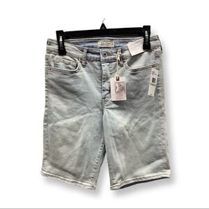 Jessica Simpson Size 27 Light Denim Adored Slim Bermuda Jean Shorts. New W/Tag